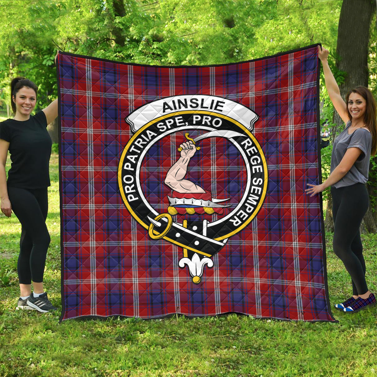 Ainslie Tartan Quilt with Family Crest - Tartanvibesclothing