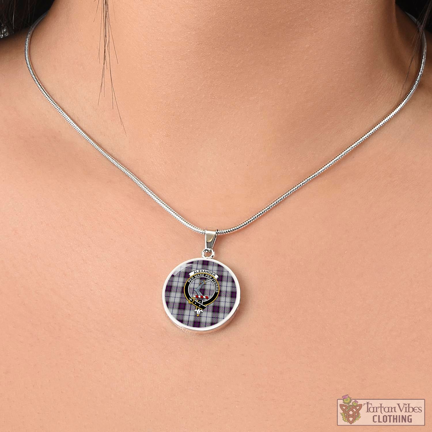 Tartan Vibes Clothing Alexander of Menstry Dress Tartan Circle Necklace with Family Crest