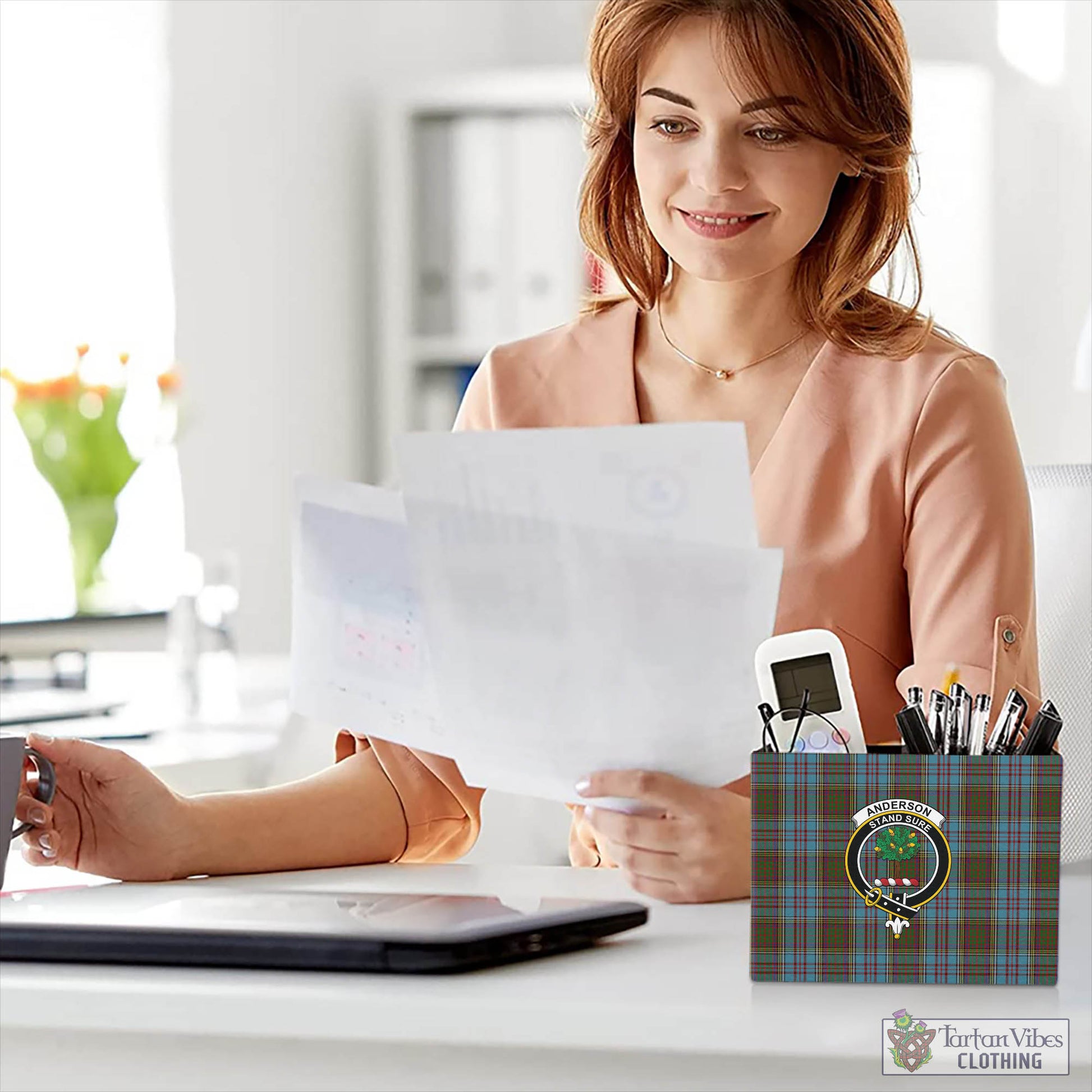 Tartan Vibes Clothing Anderson Tartan Pen Holder with Family Crest