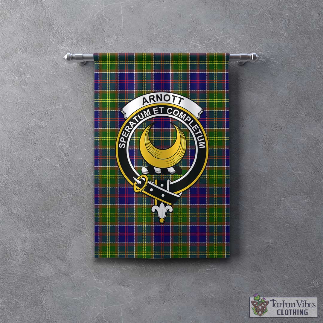 Arnott Tartan Gonfalon, Tartan Banner with Family Crest – Tartan Vibes ...