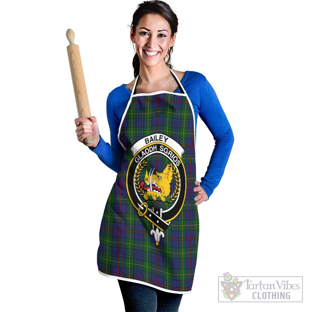 Bailey Tartan Apron with Family Crest White - Tartan Vibes Clothing