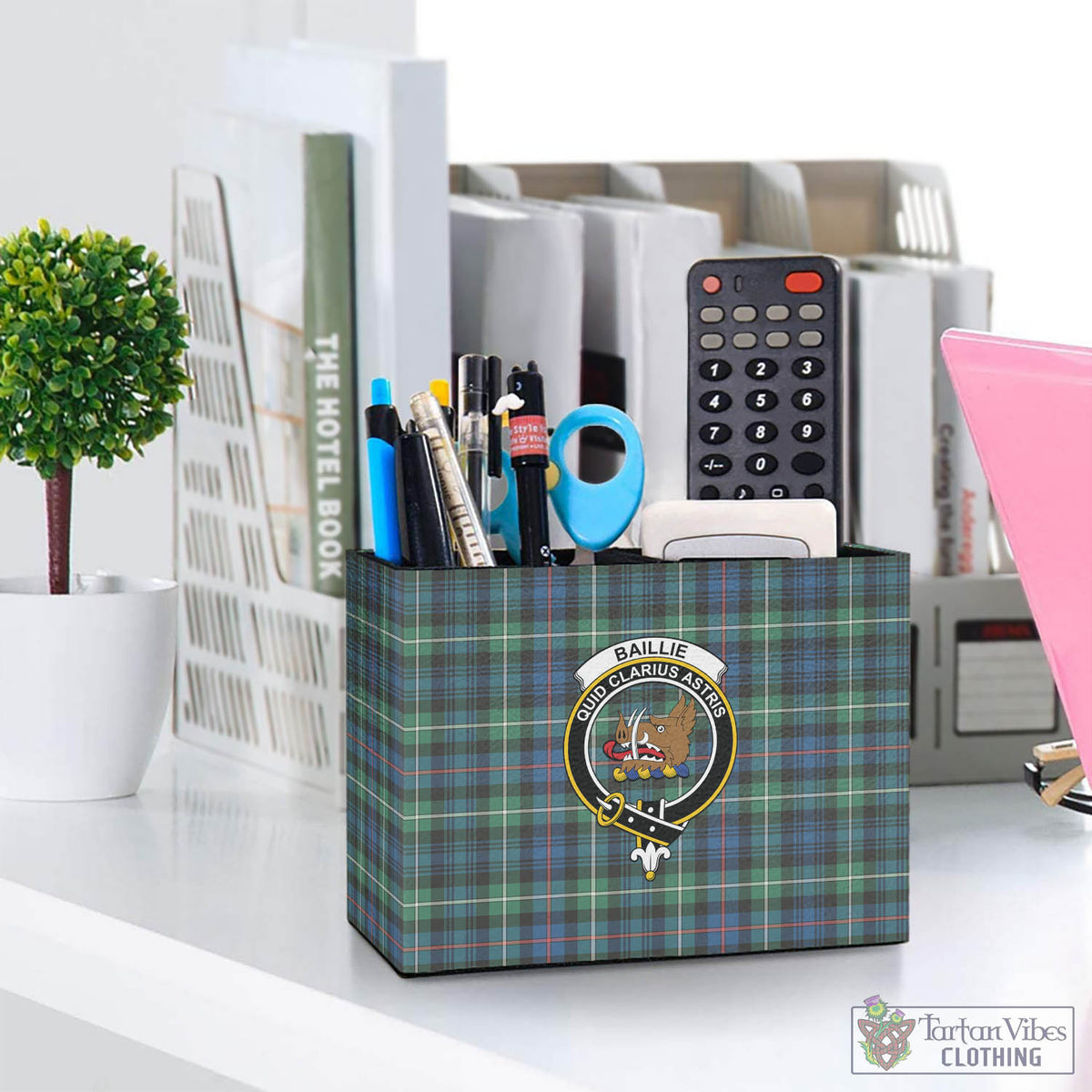 Baillie Ancient Tartan Pen Holder with Family Crest One Size 5.9"(L)*2.7"(W)*4.3"(H) - Tartan Vibes Clothing