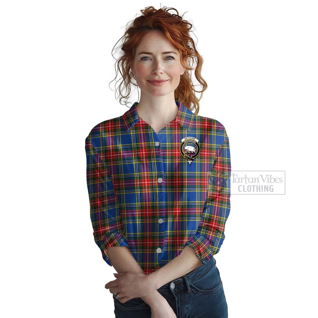 Tartan Vibes Clothing Bethune Tartan Women's Casual Shirt with Family Crest and Bearded Skull Holding Bottles of Whiskey