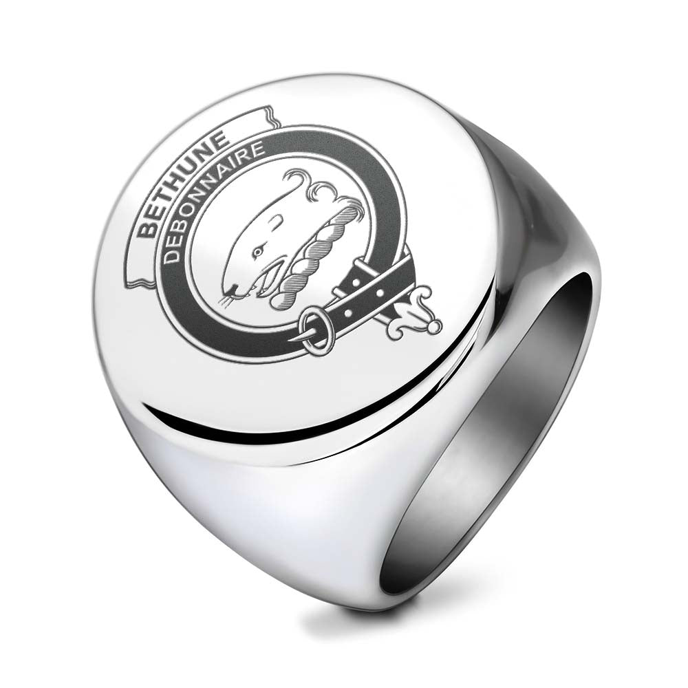 Tartan Vibes Clothing Bethune Clan Crest Engraved Ring