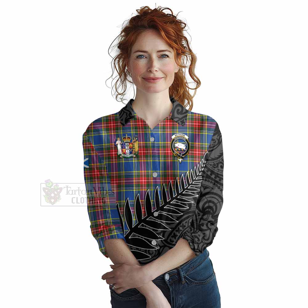 Tartan Vibes Clothing Bethune Crest Tartan Women's Casual Shirt with New Zealand Silver Fern Half Style