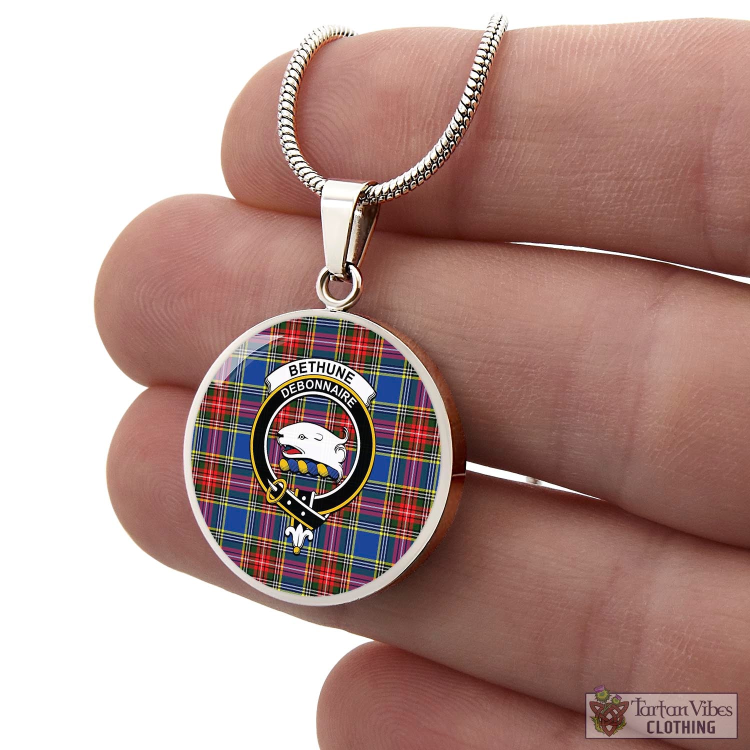 Tartan Vibes Clothing Bethune Tartan Circle Necklace with Family Crest