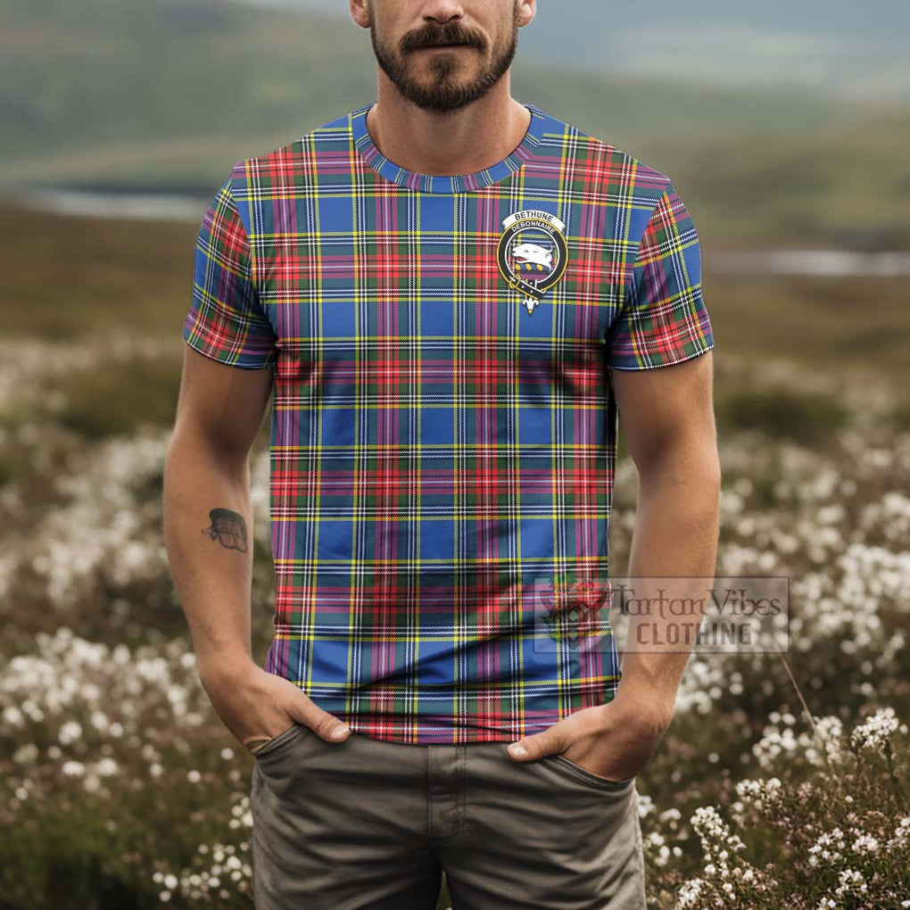 Tartan Vibes Clothing Bethune Tartan T-Shirt with Family Crest and Bearded Skull Holding Bottles of Whiskey