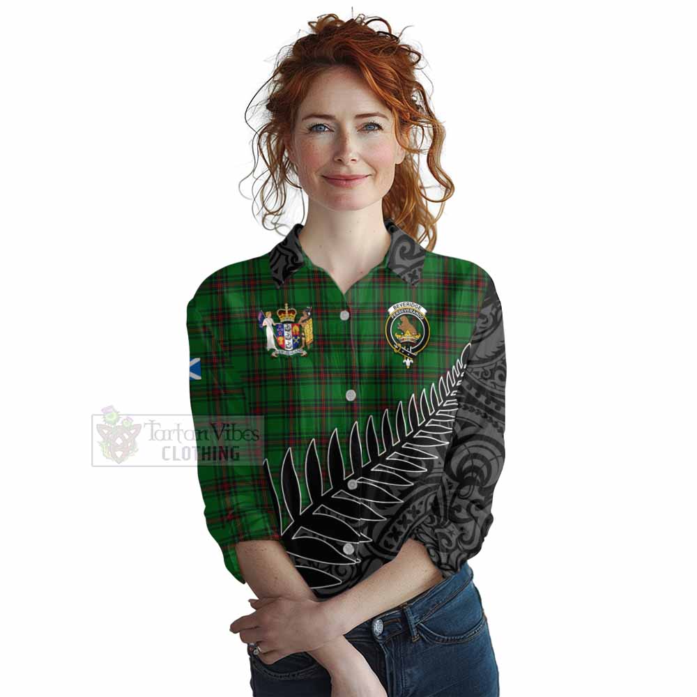 Tartan Vibes Clothing Beveridge Crest Tartan Women's Casual Shirt with New Zealand Silver Fern Half Style