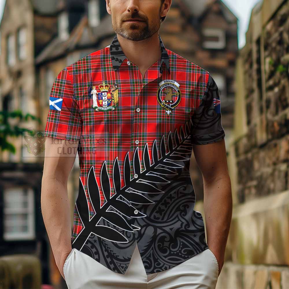 Tartan Vibes Clothing Binning Crest Tartan Short Sleeve Button Shirt with New Zealand Silver Fern Half Style