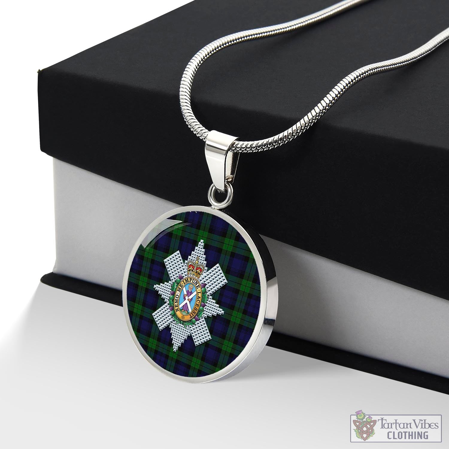 Tartan Vibes Clothing Black Watch Tartan Circle Necklace with Family Crest