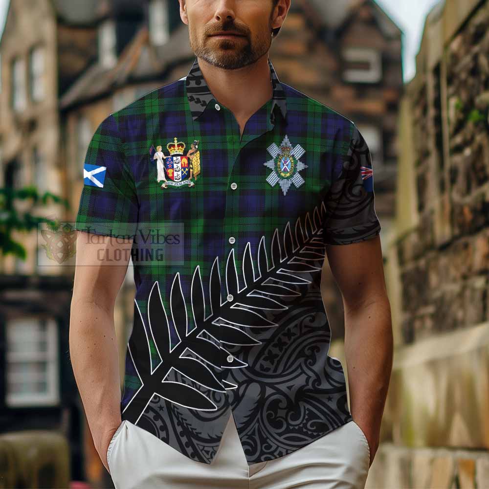 Tartan Vibes Clothing Black Watch Crest Tartan Short Sleeve Button Shirt with New Zealand Silver Fern Half Style