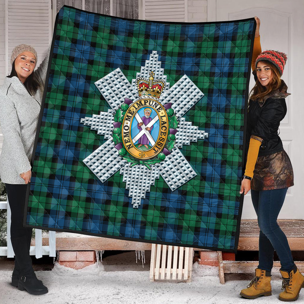 Black Watch Ancient Tartan Quilt with Family Crest - Tartanvibesclothing