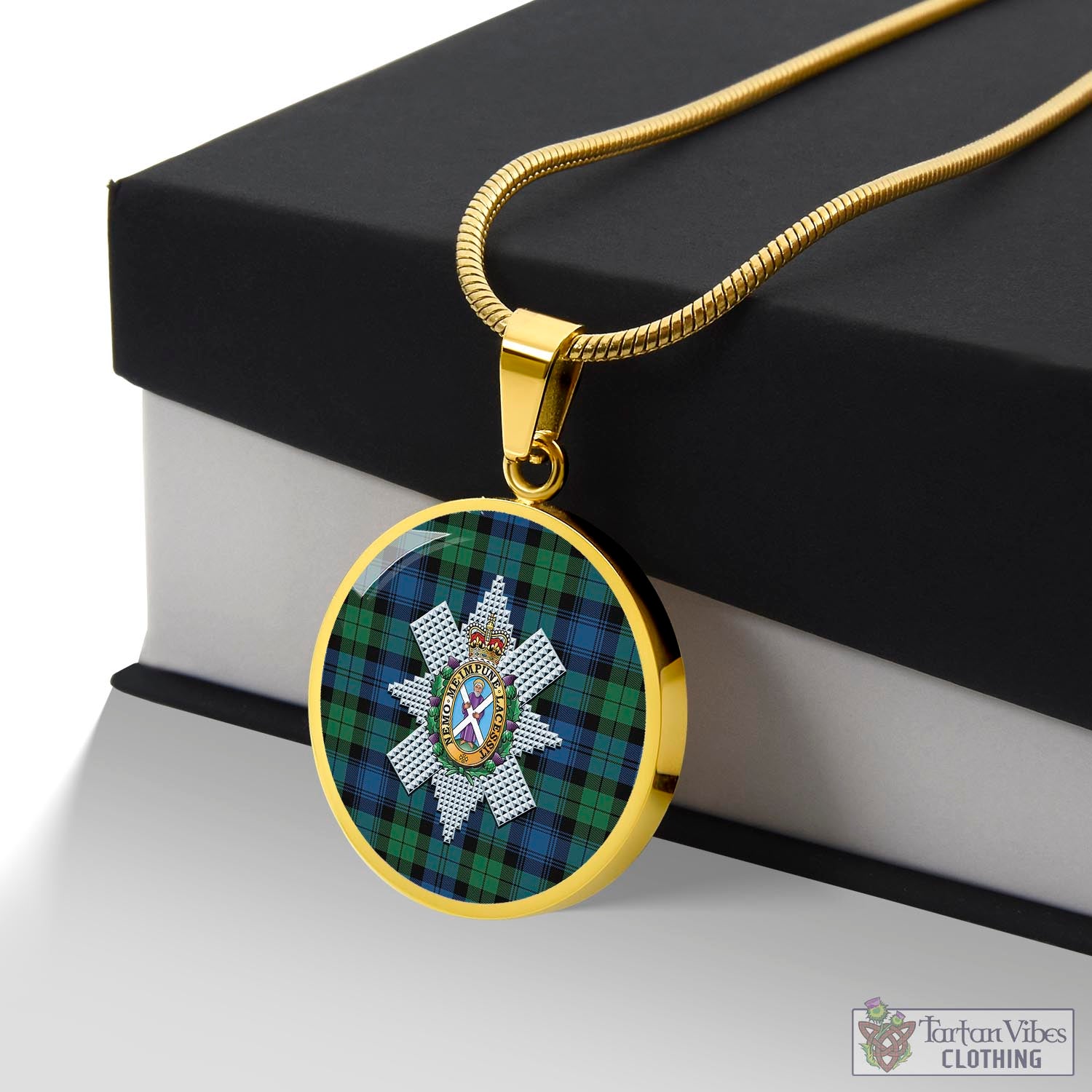 Tartan Vibes Clothing Black Watch Ancient Tartan Circle Necklace with Family Crest