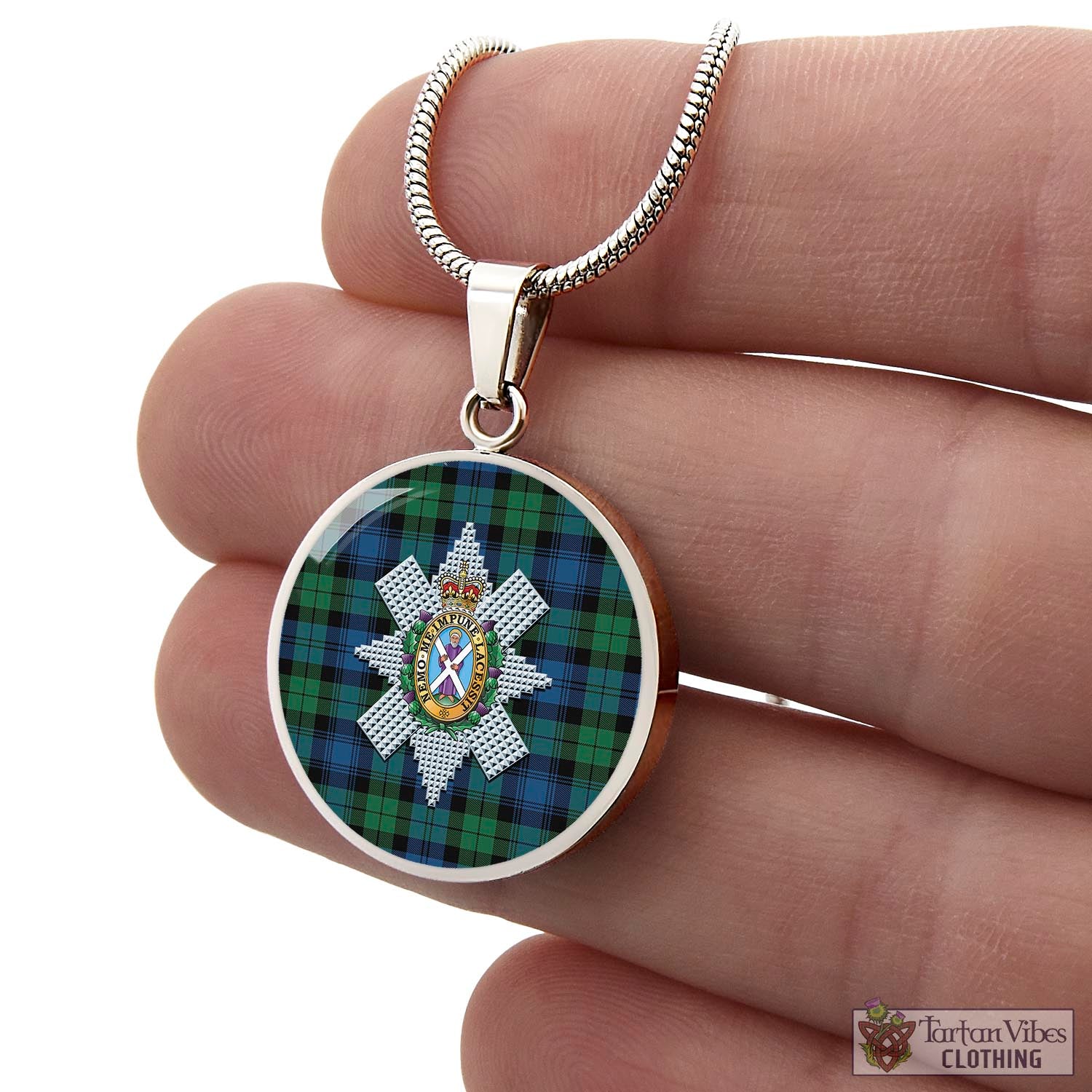 Tartan Vibes Clothing Black Watch Ancient Tartan Circle Necklace with Family Crest