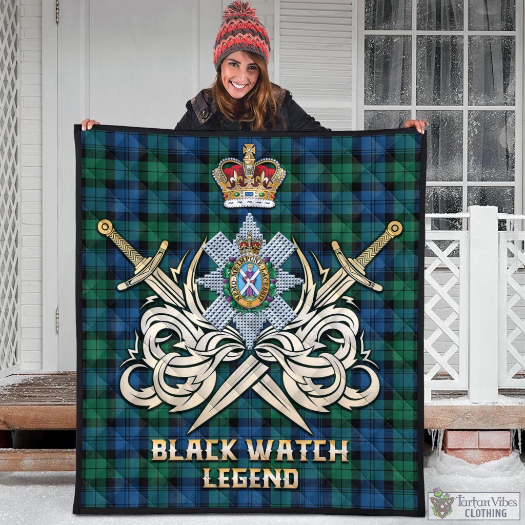 Tartan Vibes Clothing Black Watch Ancient Tartan Quilt with Clan Crest and the Golden Sword of Courageous Legacy