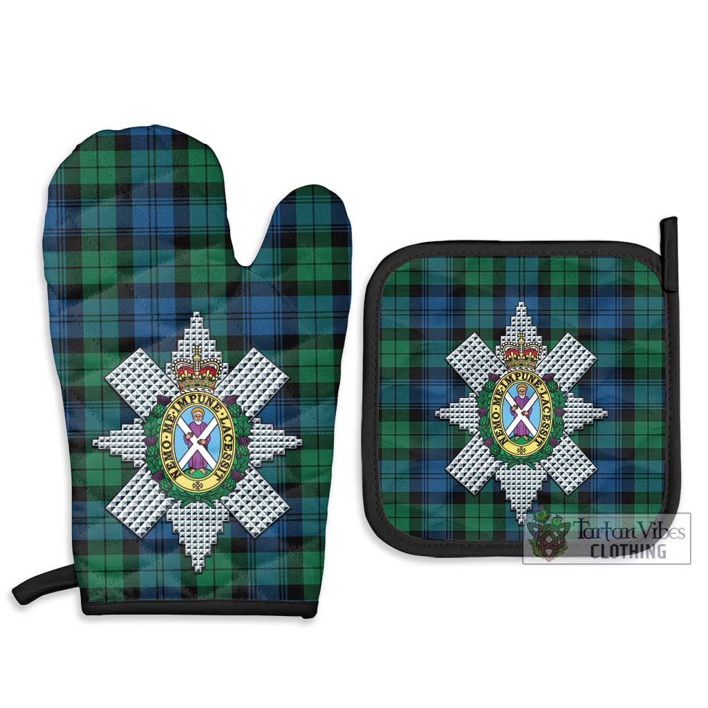 Black Watch Ancient Tartan Combo Oven Mitt & Pot-Holder with Family Crest Combo 1 Oven Mitt & 2 Pot-Holder Black - Tartan Vibes Clothing