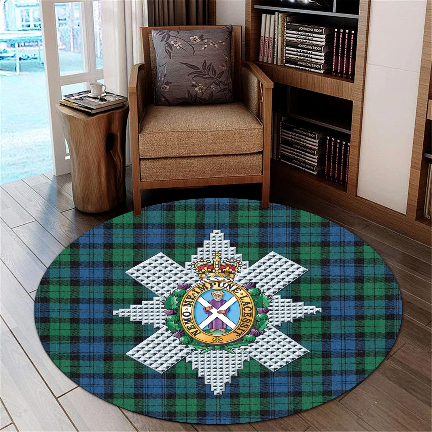 Black Watch Ancient Tartan Round Rug with Family Crest - Tartanvibesclothing