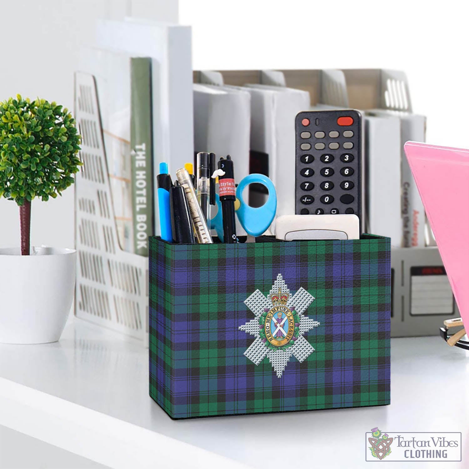 Tartan Vibes Clothing Black Watch Modern Tartan Pen Holder with Family Crest