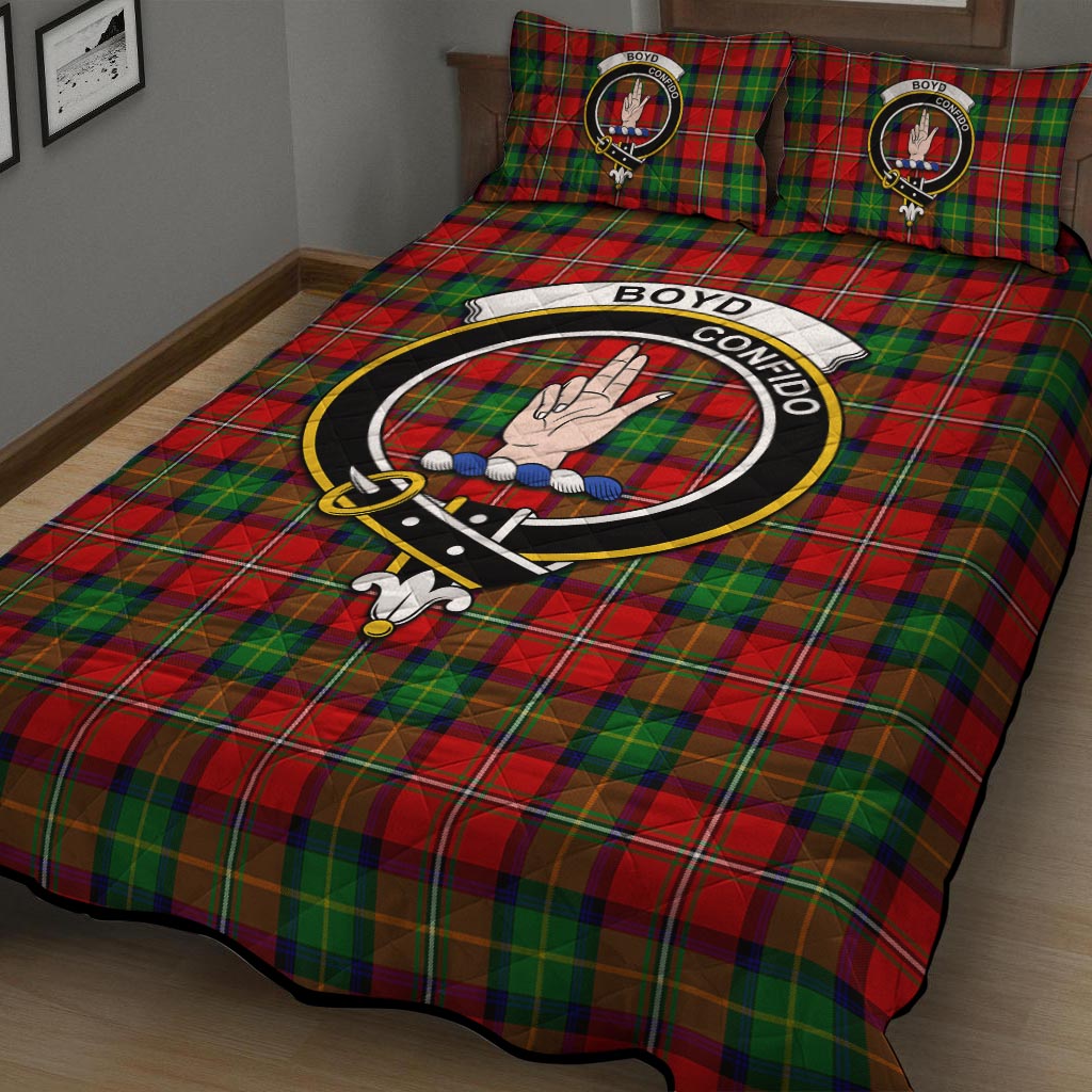 Boyd Tartan Quilt Bed Set with Family Crest - Tartan Vibes Clothing