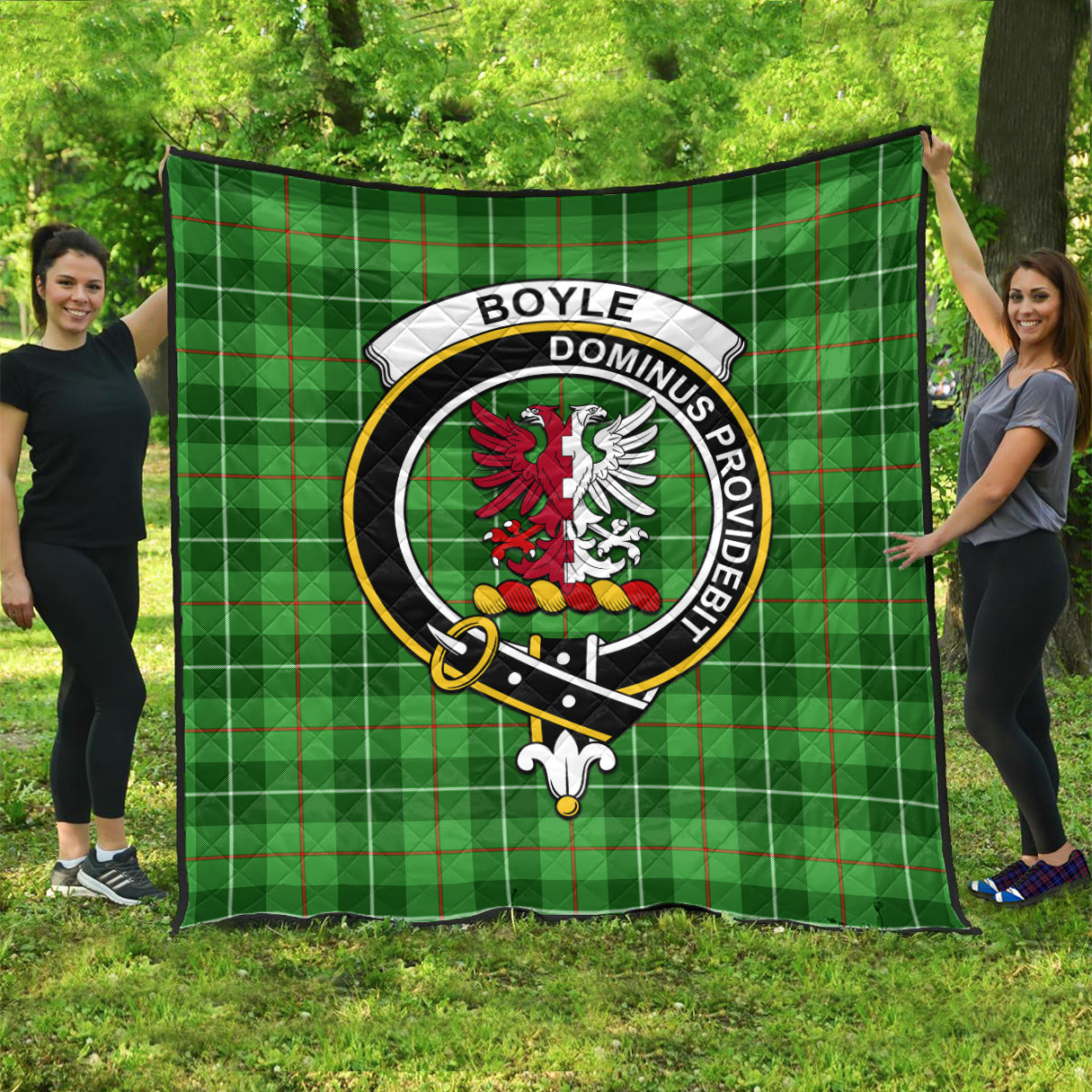 Boyle Tartan Quilt with Family Crest Super King Quilt 91" x 110" - Tartan Vibes Clothing