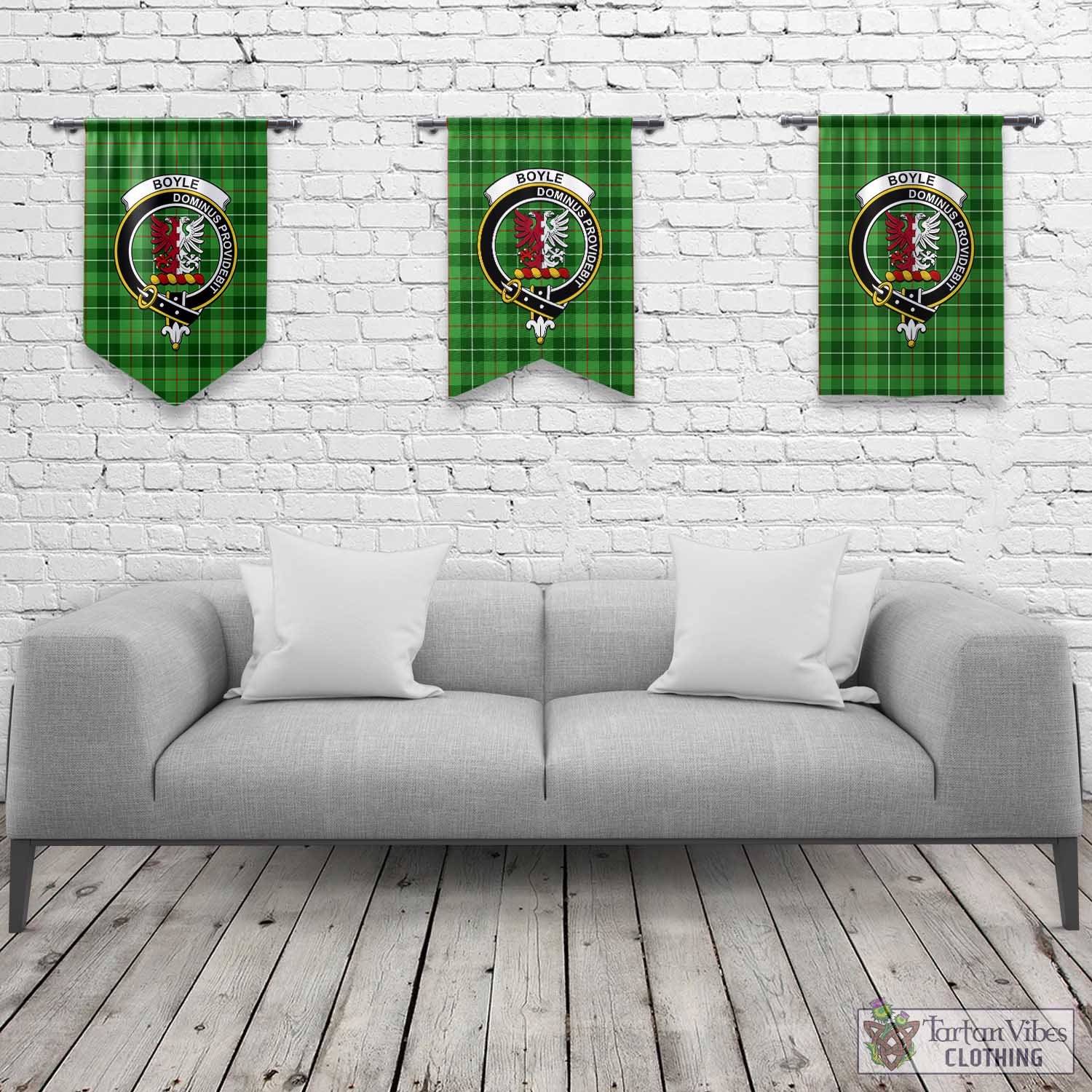 Tartan Vibes Clothing Boyle Tartan Gonfalon, Tartan Banner with Family Crest