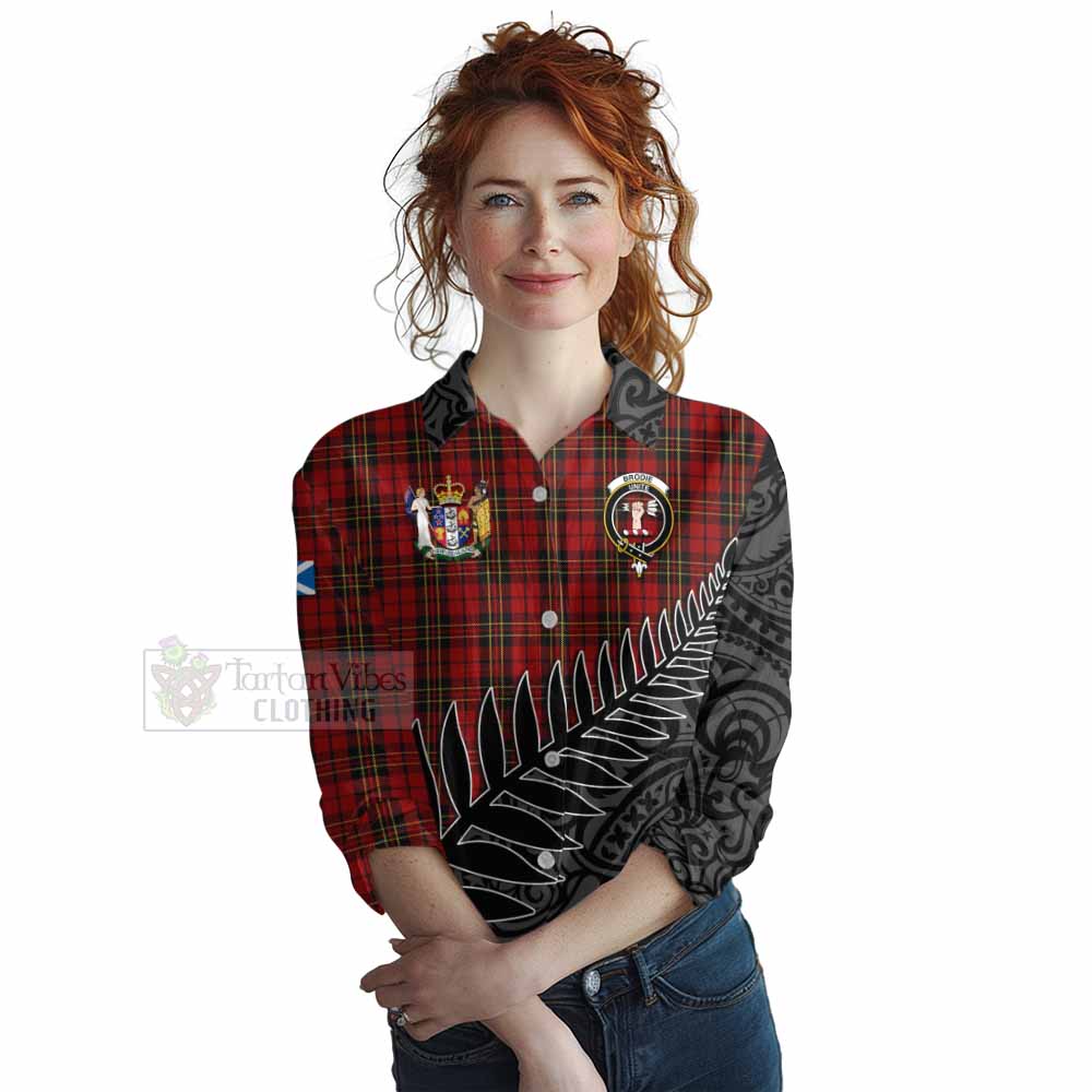 Tartan Vibes Clothing Brodie Crest Tartan Women's Casual Shirt with New Zealand Silver Fern Half Style