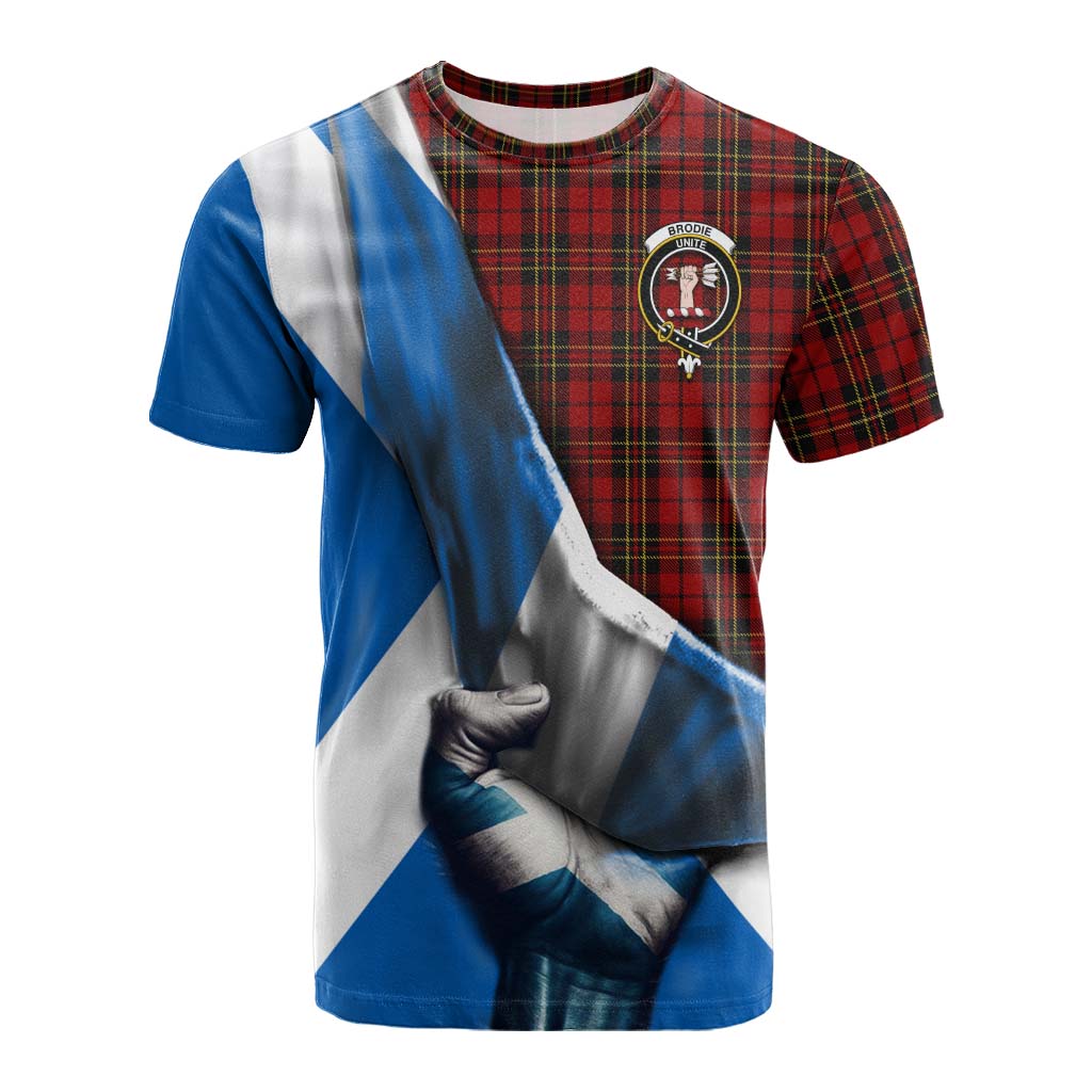 Tartan Vibes Clothing Brodie Tartan Cotton T-shirt with Family Crest Scotland Patriotic Style