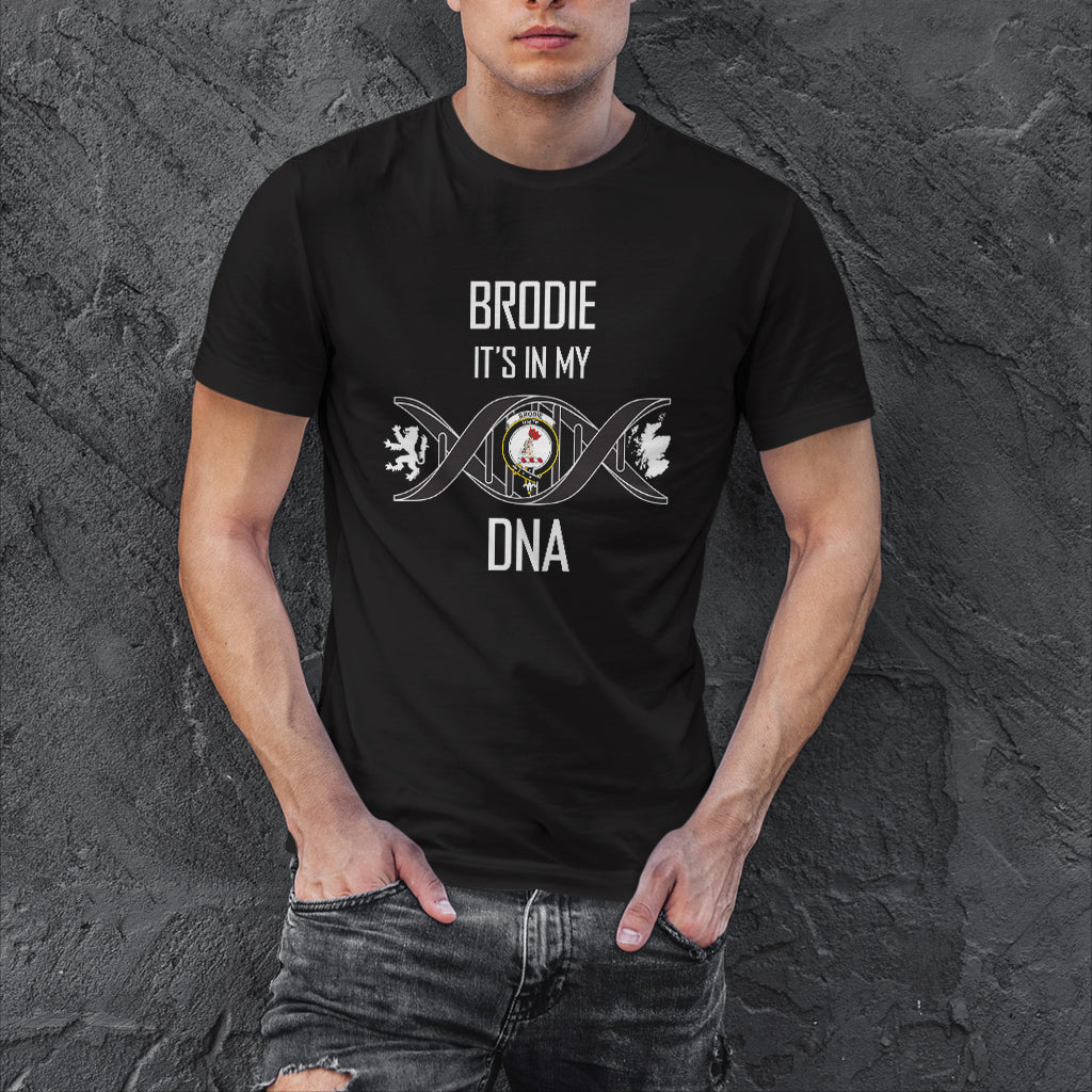 Brodie Family Crest DNA In Me Mens T Shirt Black - Tartanvibesclothing