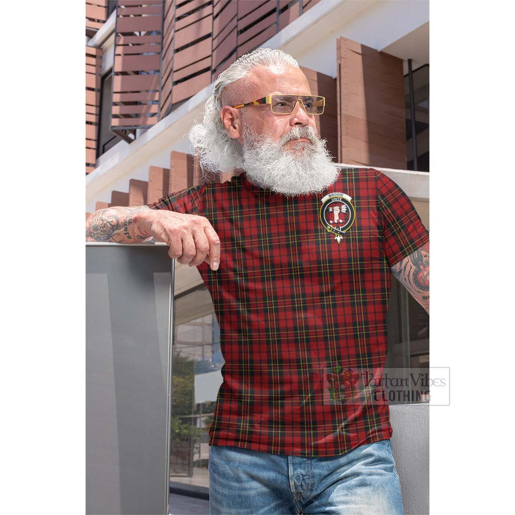 Tartan Vibes Clothing Brodie Tartan Cotton T-shirt with Family Crest and Bearded Skull Holding Bottles of Whiskey