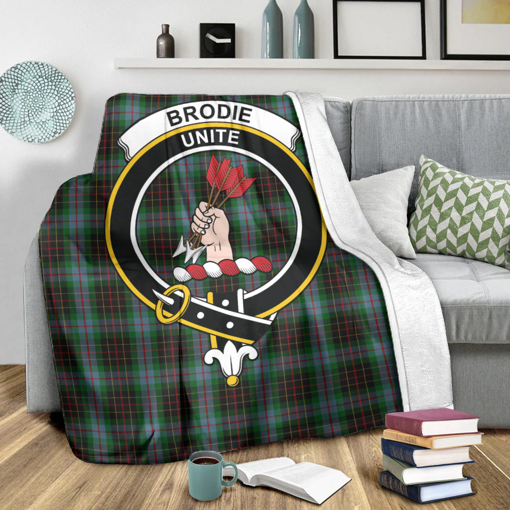 Brodie Hunting Tartan Blanket with Family Crest X-Large 59 x 79 inches 150 x 200 cm - Tartan Vibes Clothing