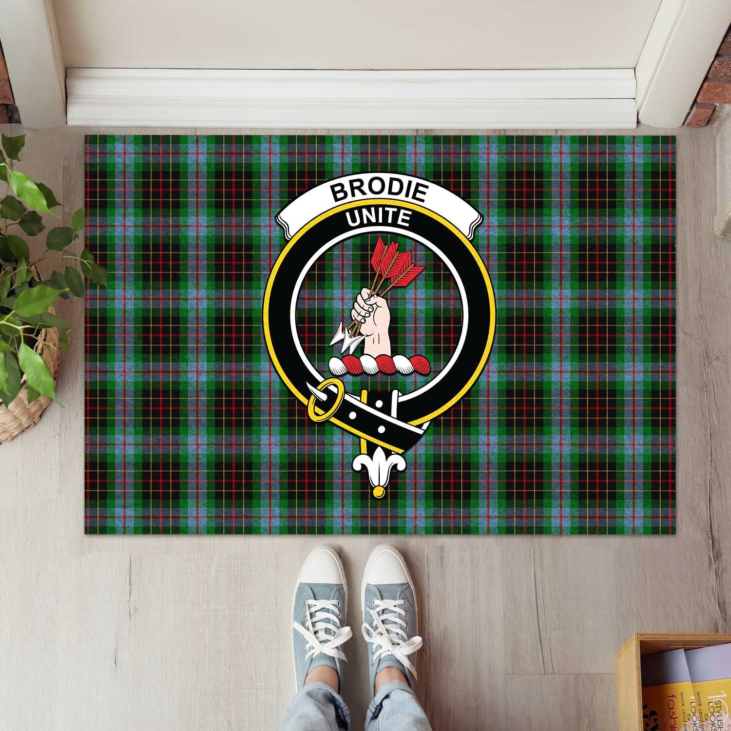 Brodie Hunting Tartan Door Mat with Family Crest - Tartanvibesclothing