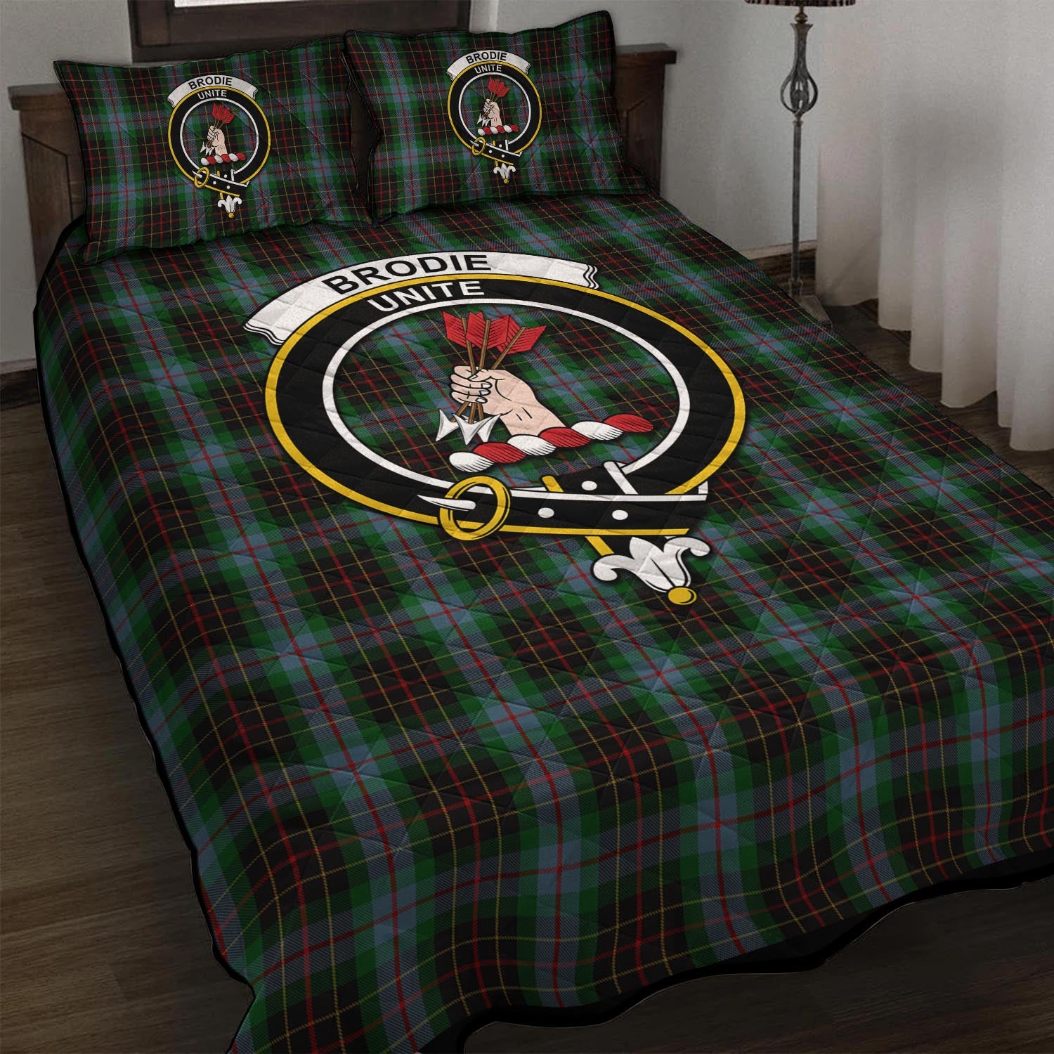 Brodie Hunting Tartan Quilt Bed Set with Family Crest - Tartan Vibes Clothing