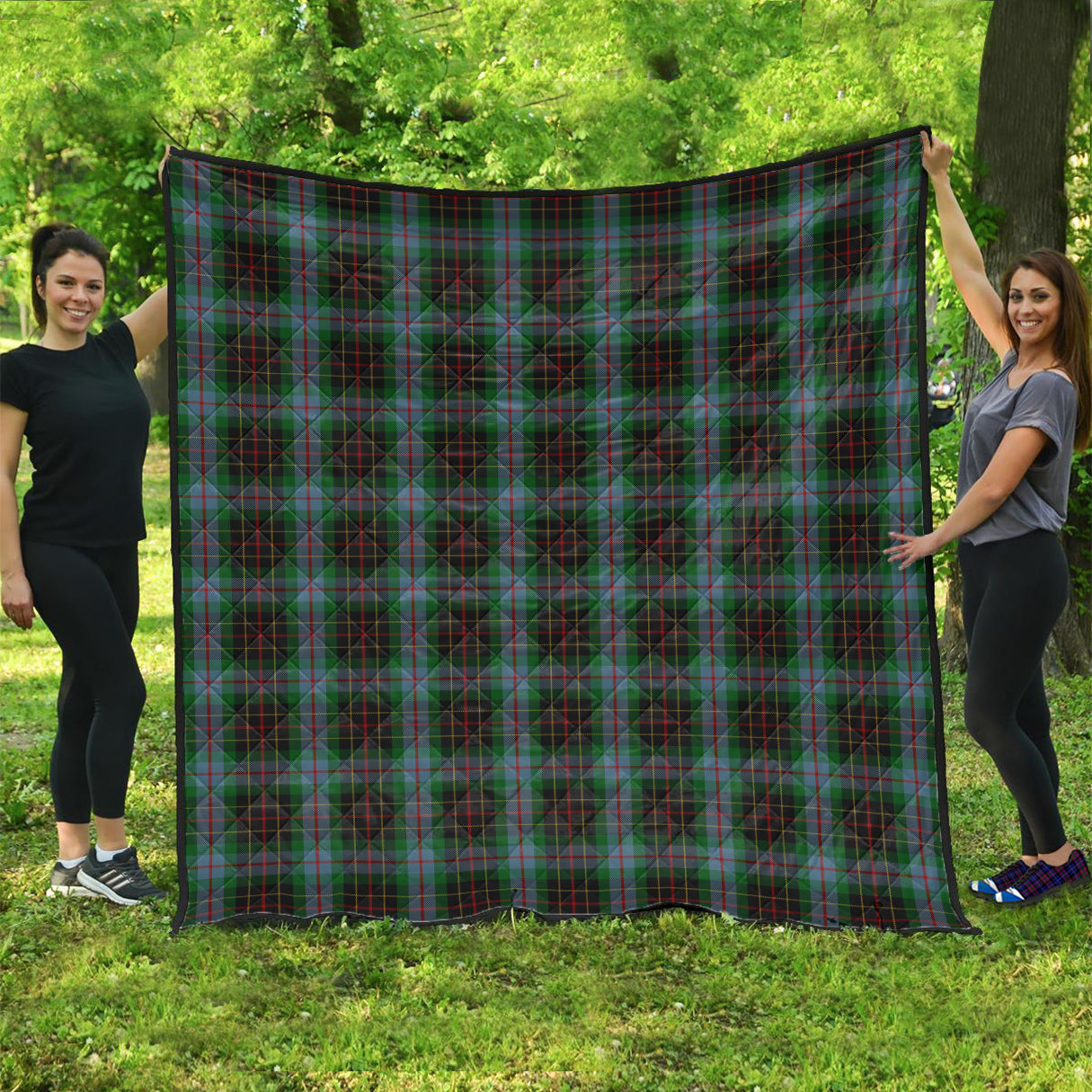 Brodie Hunting Tartan Quilt - Tartanvibesclothing