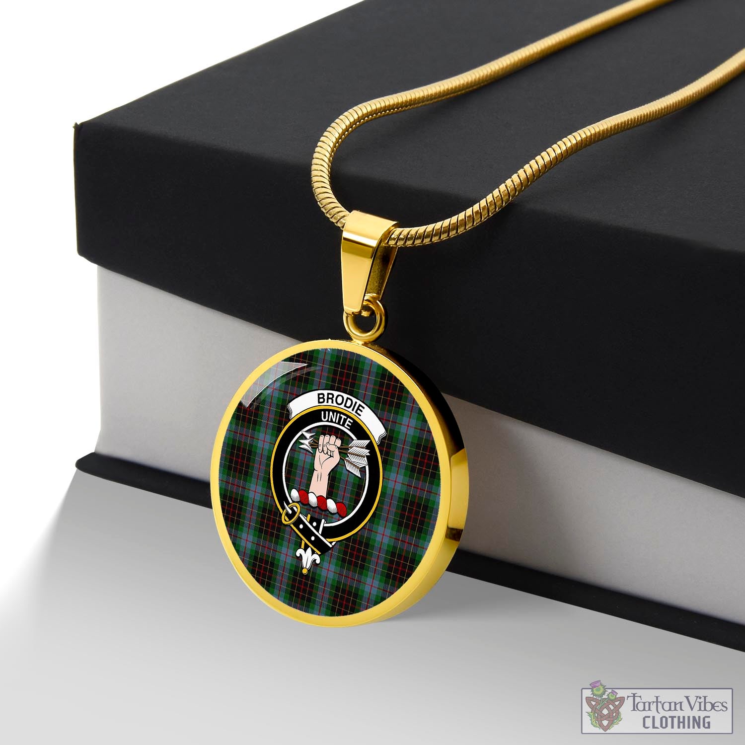 Tartan Vibes Clothing Brodie Hunting Tartan Circle Necklace with Family Crest