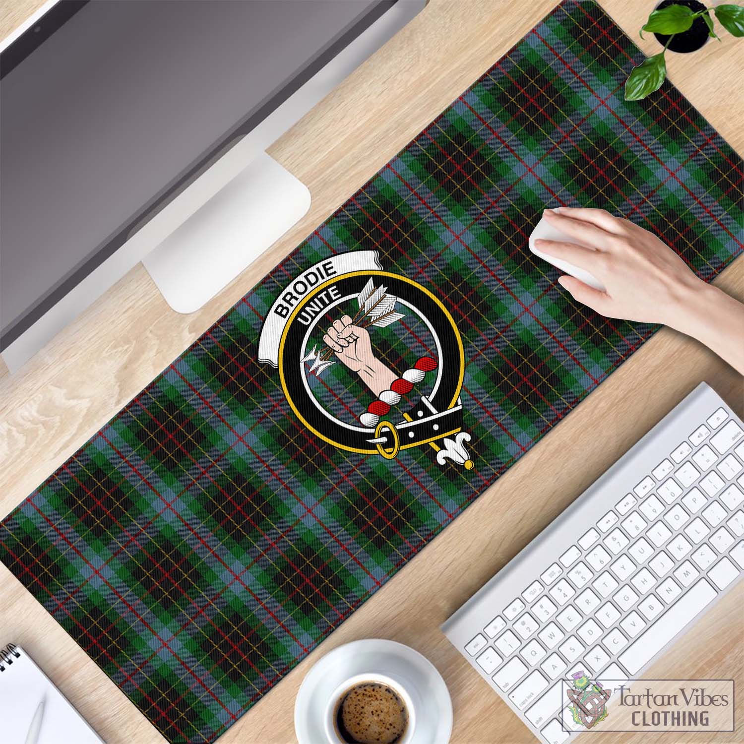 Tartan Vibes Clothing Brodie Hunting Tartan Mouse Pad with Family Crest