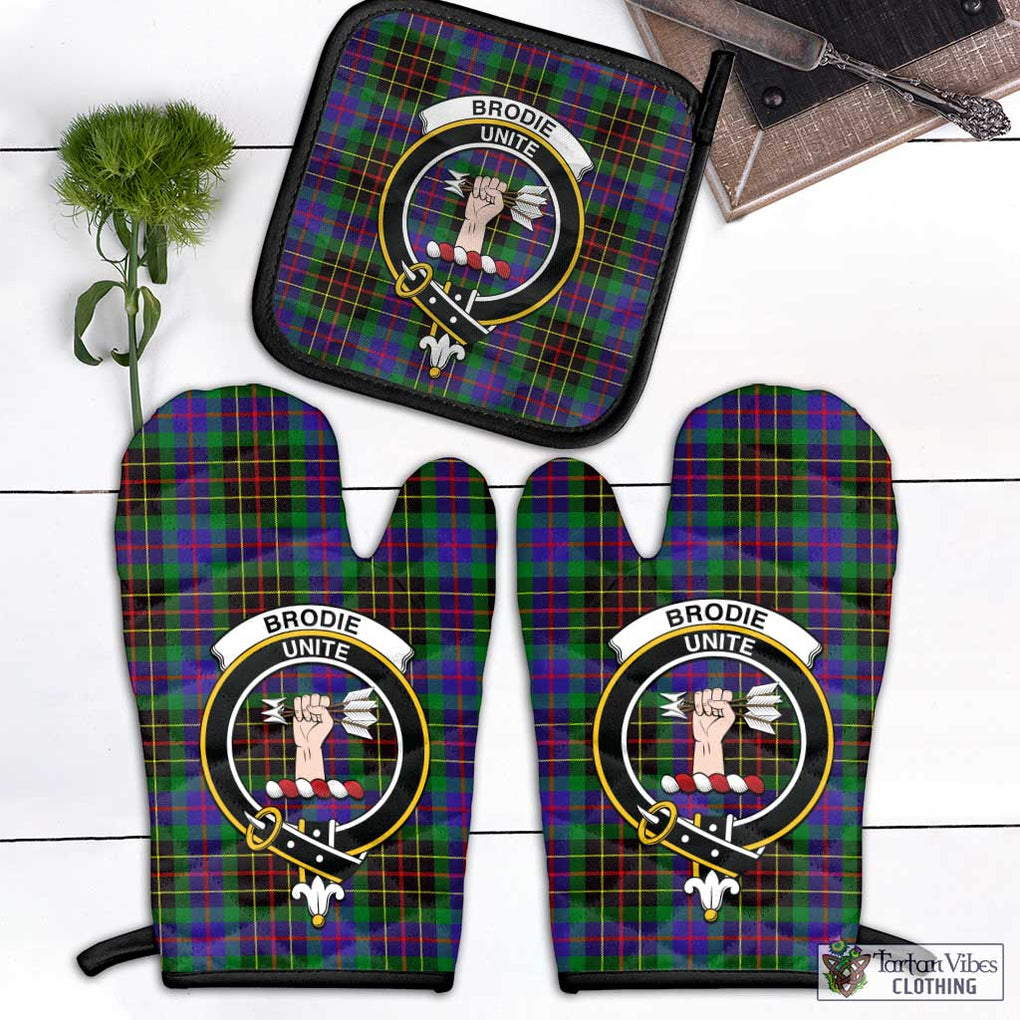 Brodie Hunting Modern Tartan Combo Oven Mitt & Pot-Holder with Family Crest Combo 1 Oven Mitt & 1 Pot-Holder Black - Tartan Vibes Clothing