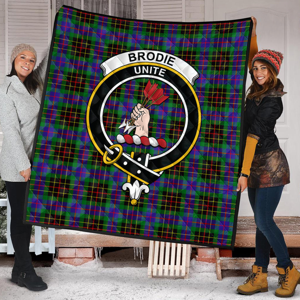 Brodie Hunting Modern Tartan Quilt with Family Crest - Tartanvibesclothing