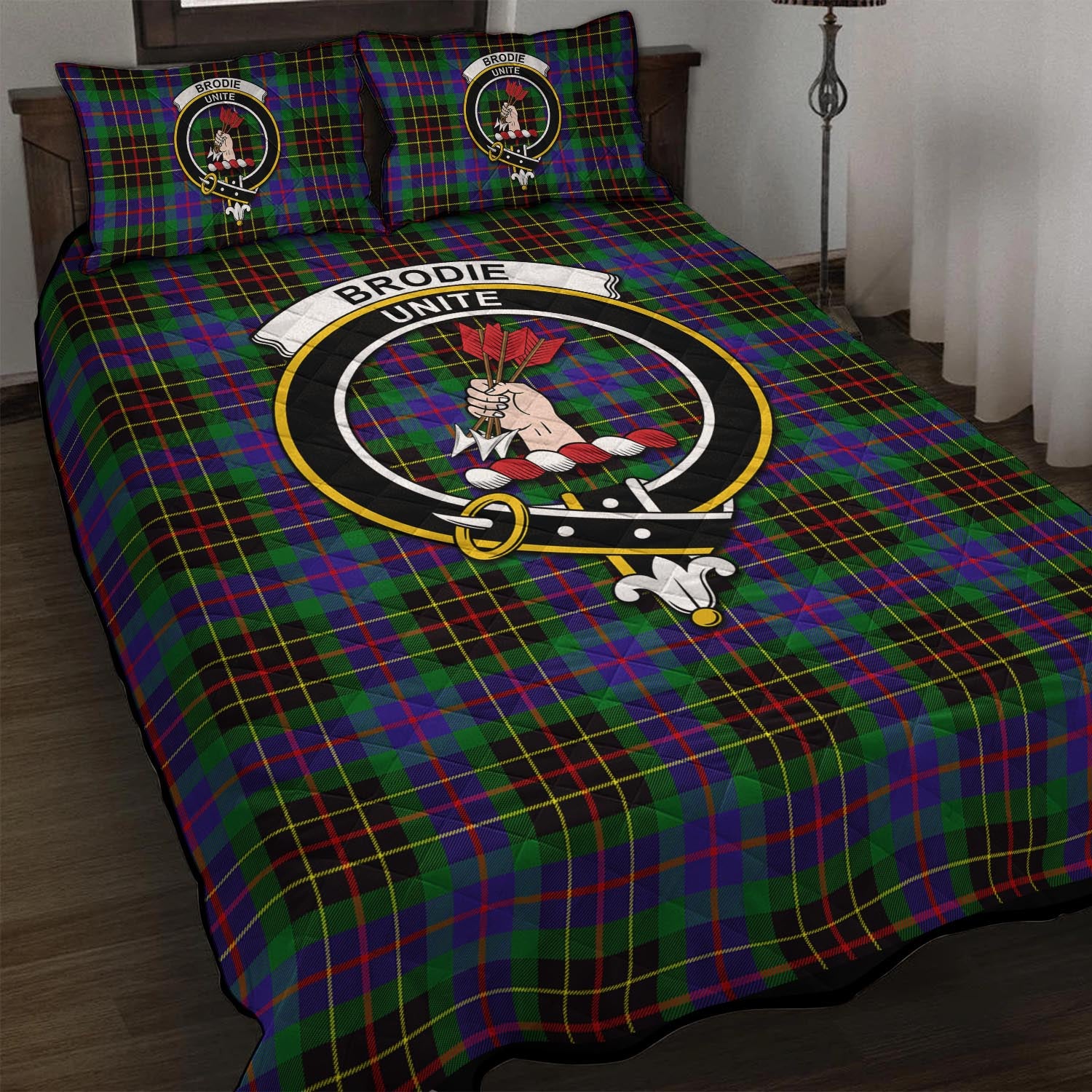 Brodie Hunting Modern Tartan Quilt Bed Set with Family Crest - Tartan Vibes Clothing