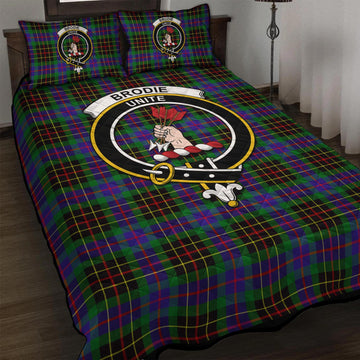 Brodie Hunting Modern Tartan Quilt Bed Set with Family Crest