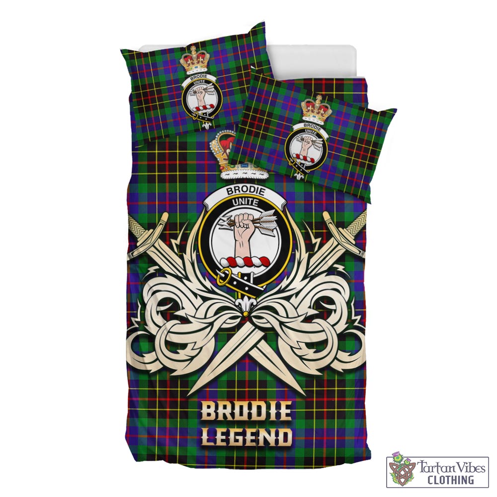 Tartan Vibes Clothing Brodie Hunting Modern Tartan Bedding Set with Clan Crest and the Golden Sword of Courageous Legacy