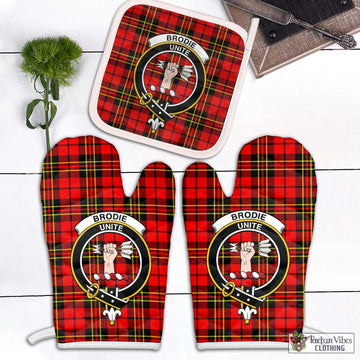 Brodie Modern Tartan Combo Oven Mitt & Pot-Holder with Family Crest