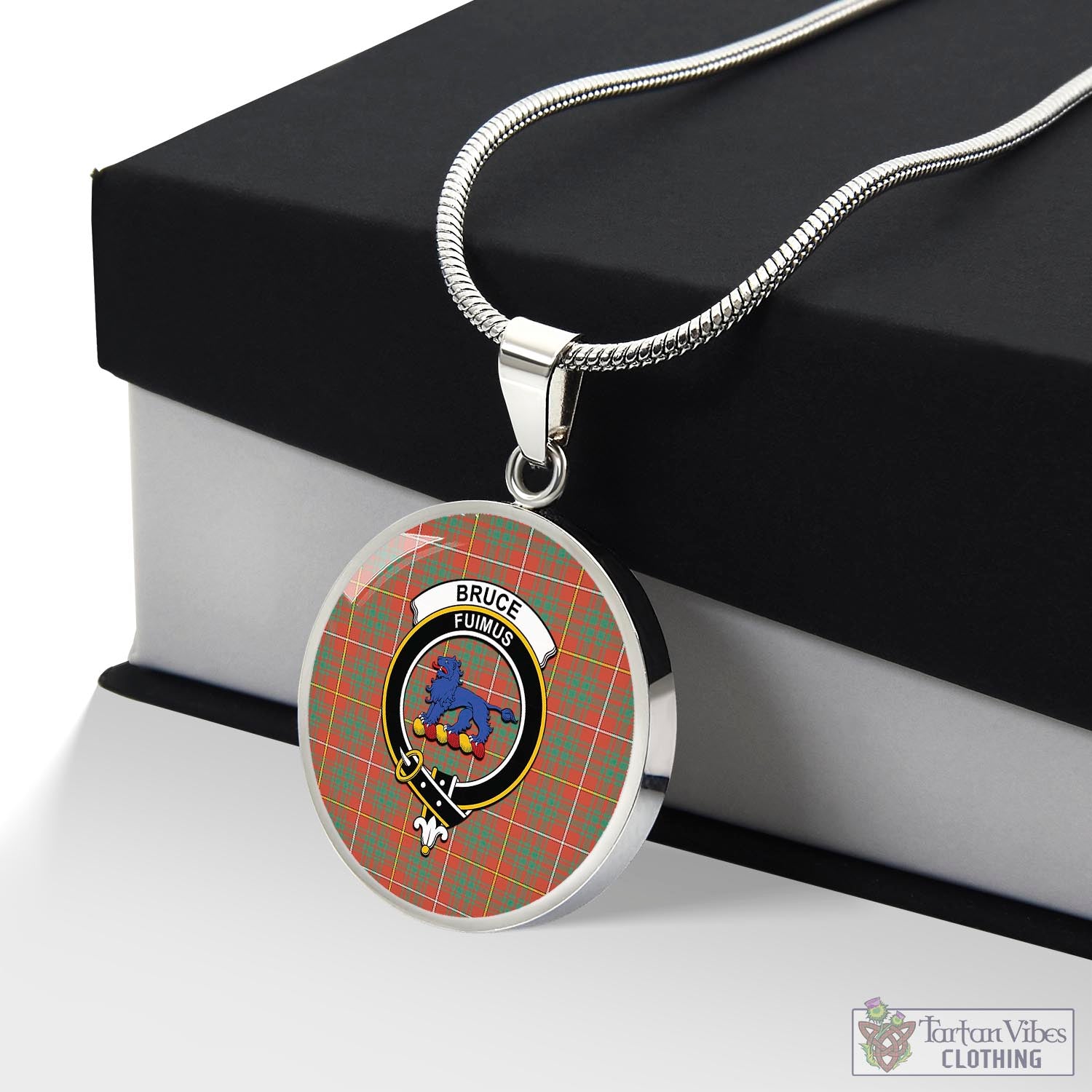 Tartan Vibes Clothing Bruce Ancient Tartan Circle Necklace with Family Crest