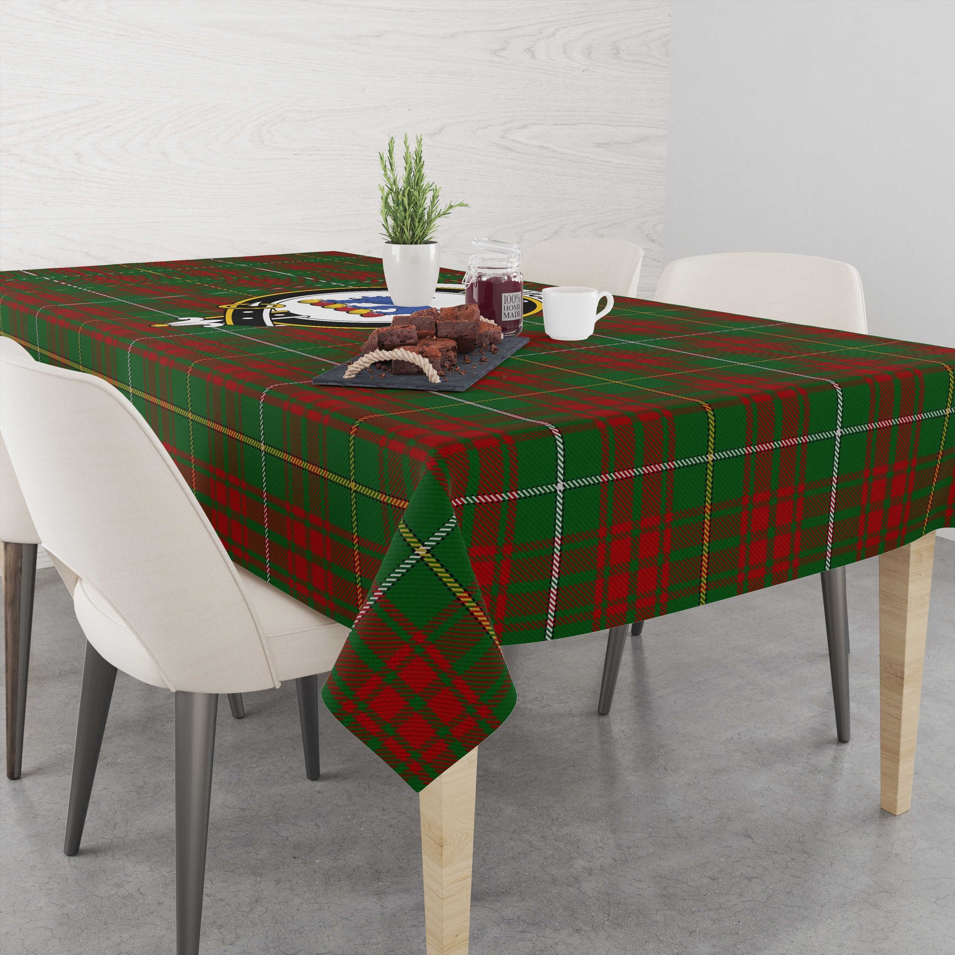 Bruce Hunting Tatan Tablecloth with Family Crest - Tartanvibesclothing