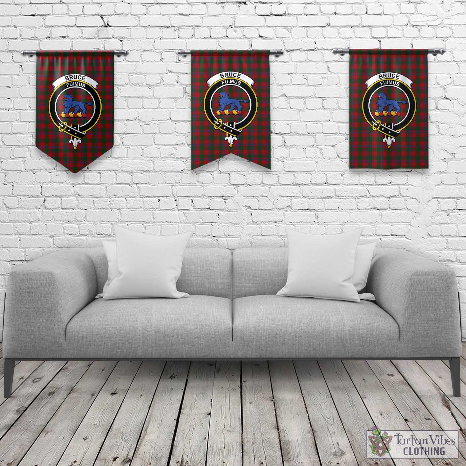 Tartan Vibes Clothing Bruce Old Tartan Gonfalon, Tartan Banner with Family Crest