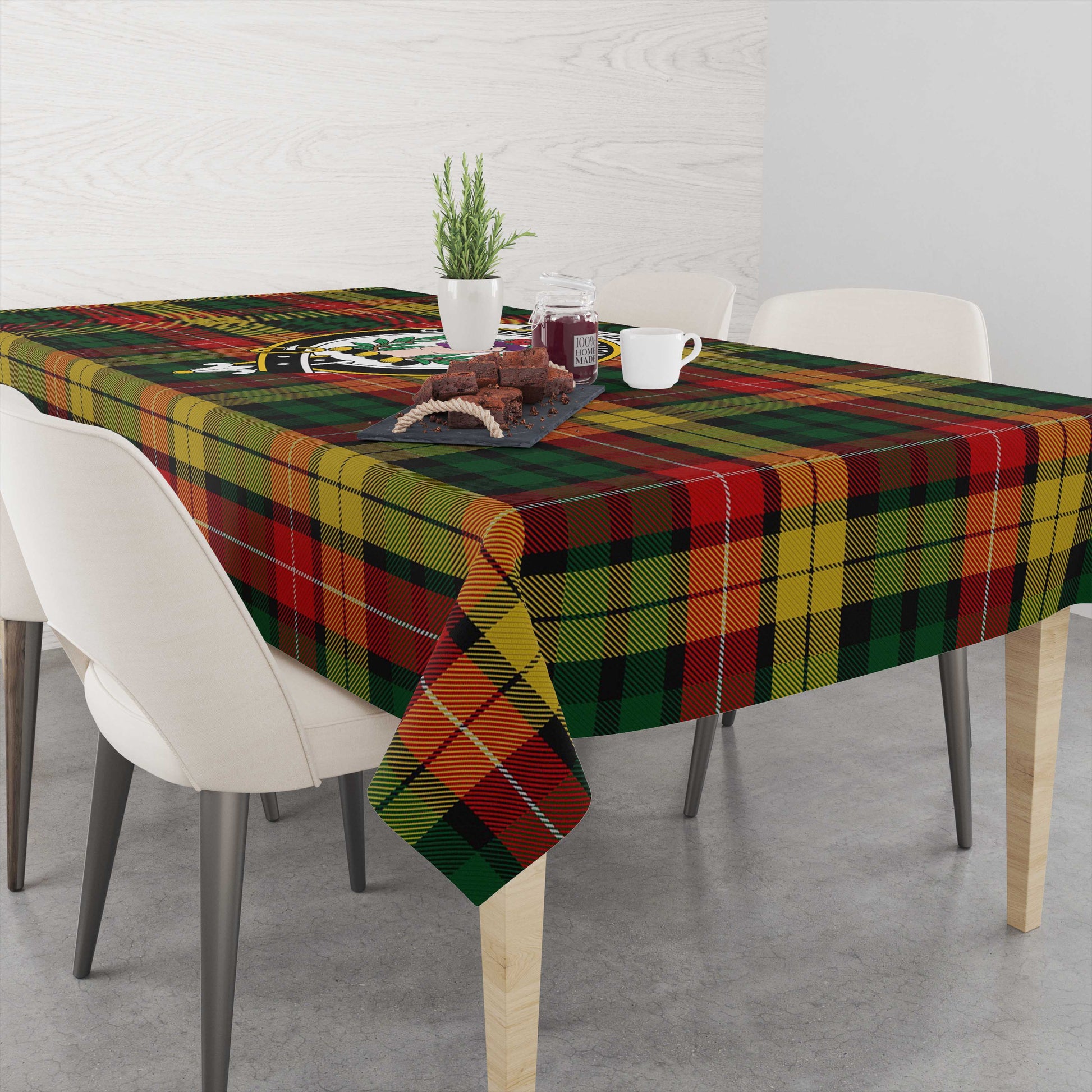 buchanan-tatan-tablecloth-with-family-crest