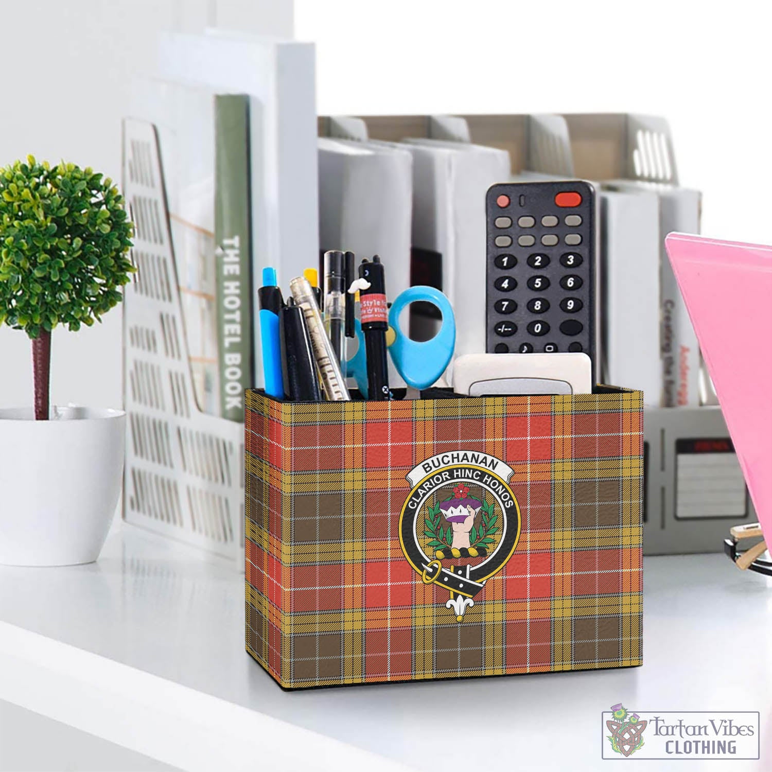 Tartan Vibes Clothing Buchanan Old Set Weathered Tartan Pen Holder with Family Crest