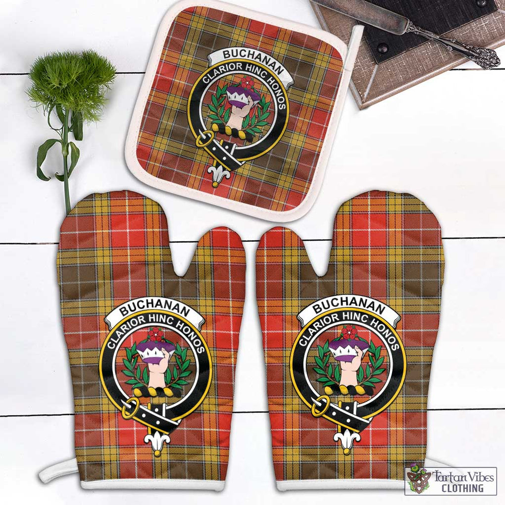 Buchanan Old Set Weathered Tartan Combo Oven Mitt & Pot-Holder with Family Crest Combo 1 Oven Mitt & 1 Pot-Holder White - Tartan Vibes Clothing