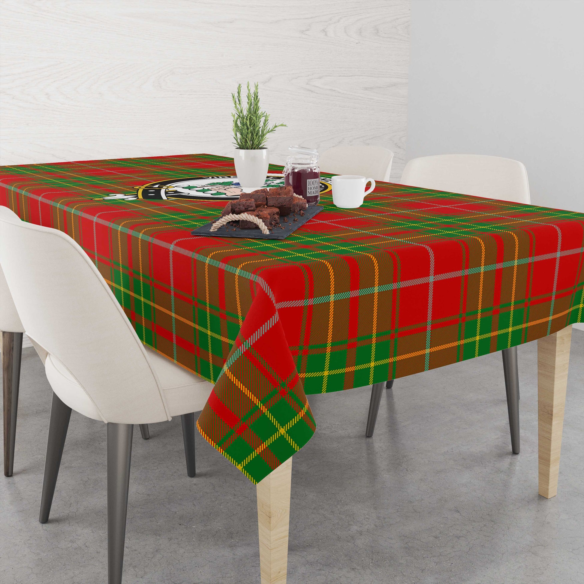 burnett-ancient-tatan-tablecloth-with-family-crest