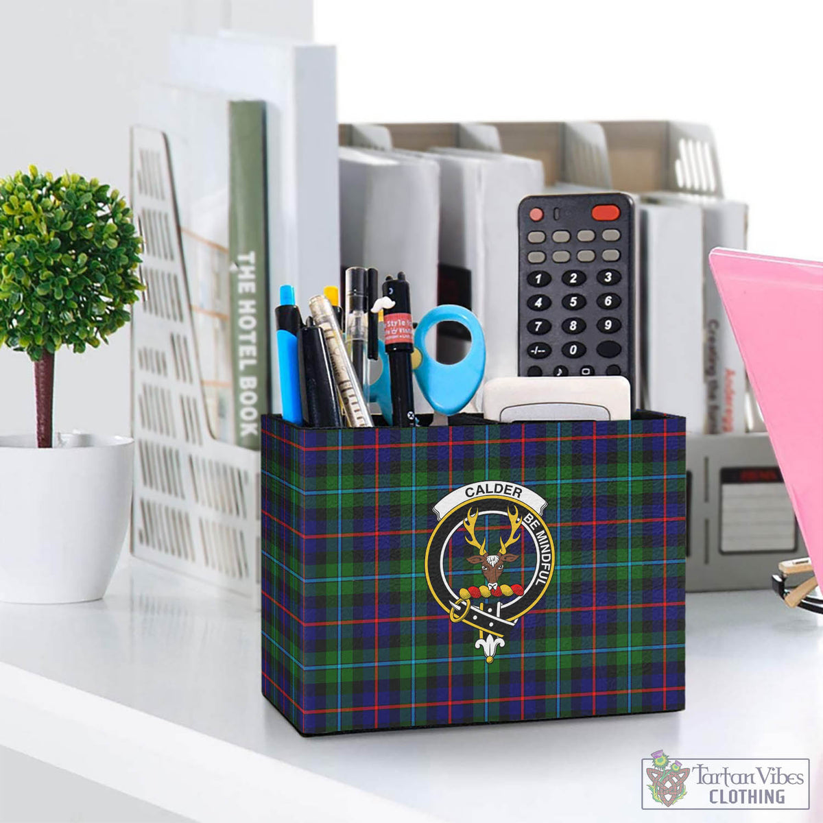Calder Tartan Pen Holder with Family Crest One Size 5.9"(L)*2.7"(W)*4.3"(H) - Tartan Vibes Clothing