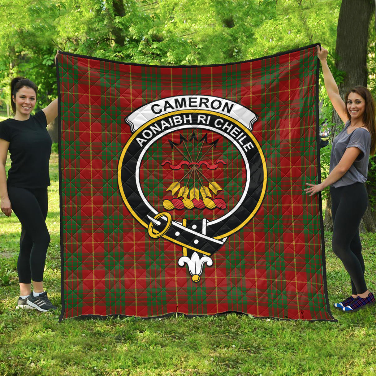 cameron-tartan-quilt-with-family-crest